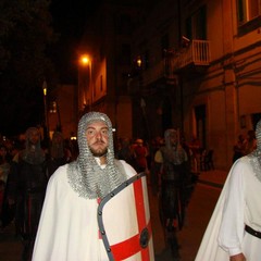 Sfilano i Crociati