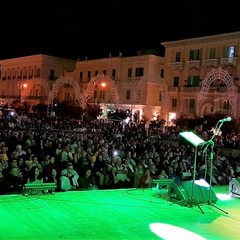 La piazza dal backstage