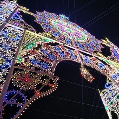 Accese le belle luminarie