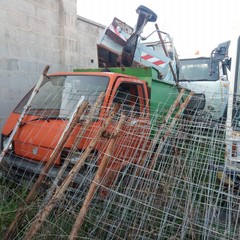 Discarica al De Pergola. Anche i camion della Del Fiume