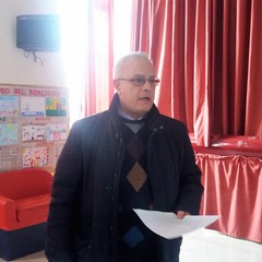 Il preside Michele Bonasia introduce l'incontro alla "San Giovanni Bosco"