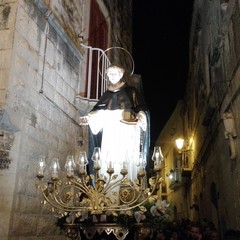 Il suggestivo passaggio in via Gelso