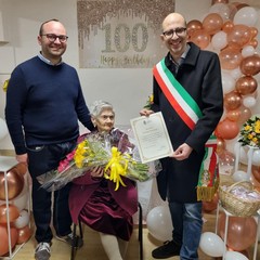 Giovinazzo ha festeggiato i 100 anni di Teresa Serrone