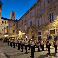 Piazza Duomo torna alla città