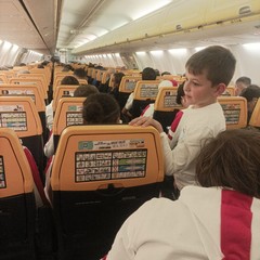 Stefano con i calciatori del Bari