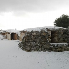 Il Dolmen di San Silvestro innevato