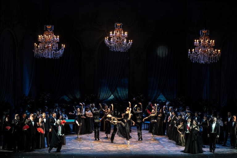 La Traviata al Petruzzelli. <span>Foto Clarissa Lapolla </span>