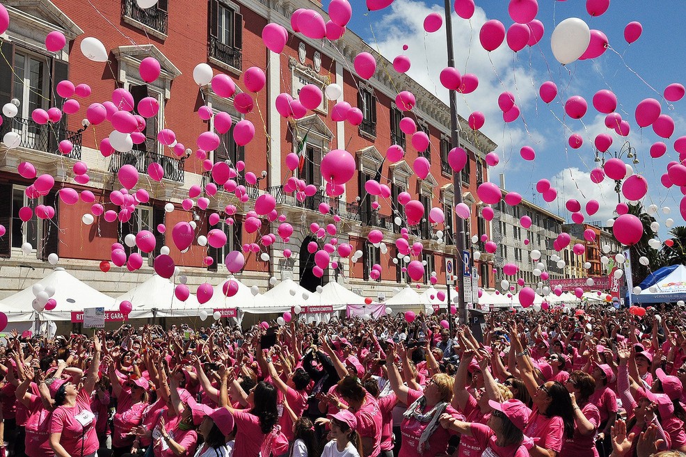 Palloncini rosa per la Race for the cure. <span>Foto Diana Cimino Cocco</span>