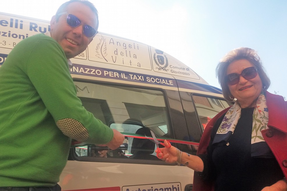 Il taglio del nastro