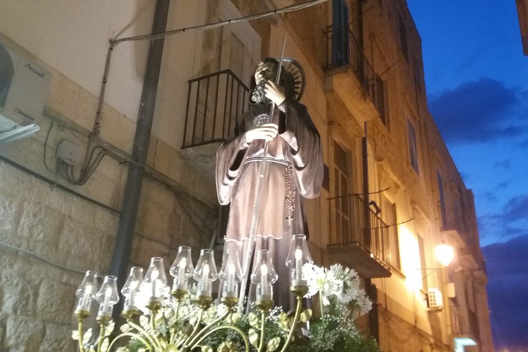 San Francesco da Paola in processione