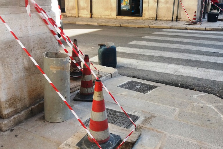 Lavori in corso su via Bari. <span>Foto Gianluca Battista</span>