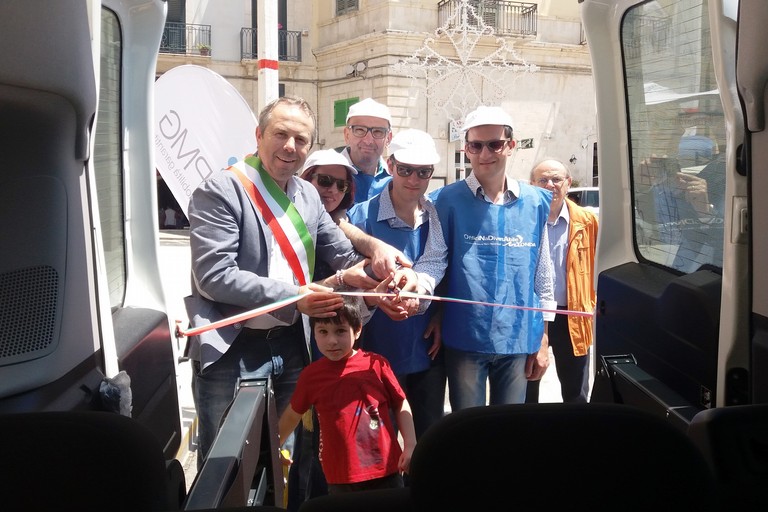 Il taglio del nastro