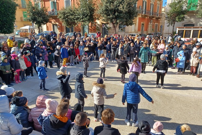Flash mob a Sant'Agostino
