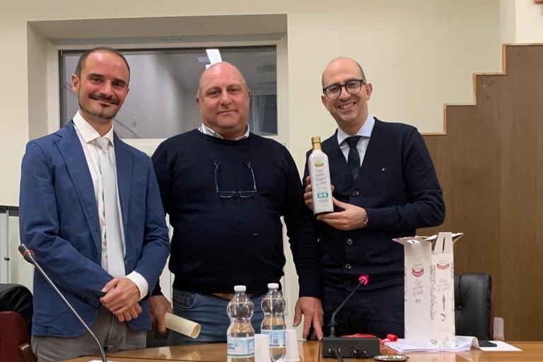 Marchio DeCo alla Cooperativa Olivicultori