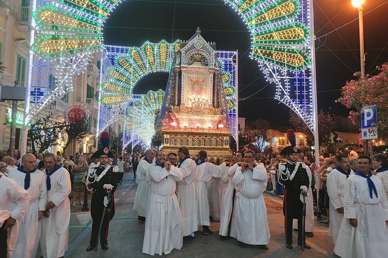 La processione della Madonna di Corsignano. <span>Foto Giuseppe Dalbis</span>