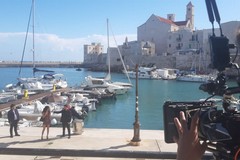 A Giovinazzo si gira una fiction filippina. Set a Ponente ed in piazza