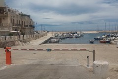 Addio al parcheggio selvaggio in cala Porto
