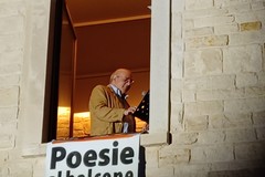 "Poesie al balcone", emozioni in versi e musica alla Vedetta sul Mediterraneo (FOTO)