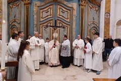 Mons. Cornacchia apre il Giubileo a Giovinazzo - FOTO e VIDEO