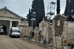 Cimitero Giovinazzo, proseguono i lavori. Arrivate le nuove scale
