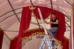 Festa di San Nicola, il palco in piazza del Ferrarese allestito da un giovinazzese