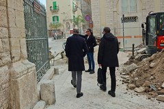 Cantiere piazza Costantinopoli, sopralluogo del sindaco e del vicensindaco