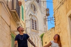 La bellezza di Giovinazzo celebrata da travel blogger francesi
