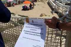 Divieto balneazione nel porto di Giovinazzo: amministrazione e Capitaneria usano il pugno di ferro