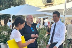 Alessandro Gassman a Giovinazzo. Si gira in piazza Meschino