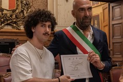 Il regista giovinazzese Andrea Defronzo premiato dal sindaco di Bari per "Il Silenzio Dopo"