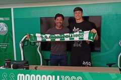 Christian Morrone firma da professionista con il Monopoli 1966
