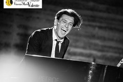 La Fondazione Valente porta Ezio Bosso al "Petruzzelli"