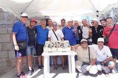 Domenica in barca al largo di Giovinazzo, il pescato devoluto in beneficenza