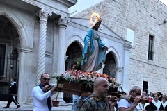 Processione della Madonna della Medaglia Miracolosa: le foto e la cronaca