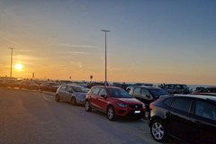 Movida, Giovinazzo inizia col piede sbagliato