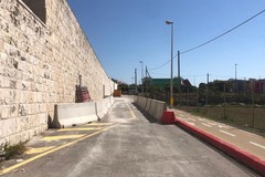Riaperto il transito delle auto in zona cimitero