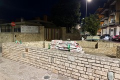 Pizza che passione! Ma i cartoni restano sull'isola spartitraffico