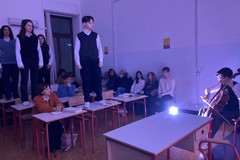 Il futuro è "luminoso" sul Liceo "Spinelli" di Giovinazzo  - FOTO