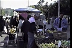 Il mercato giornaliero di Giovinazzo 30 anni fa: la memoria condivisa di Pasquale Nacci (VIDEO)