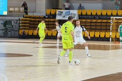 Defender Giovinazzo C5, la sconfitta è indolore: biancoverdi in finale per la serie A