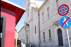 Parcheggi, a Giovinazzo arriva il trenino della felicità - VIDEO