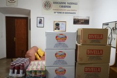 L'Associazione Nazionale Carabinieri distribuisce alimenti per le famiglie bisognose di Giovinazzo