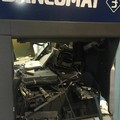 Fanno saltare il bancomat. Un botto da 70mila euro