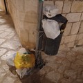 Rifiuti in piazza Benedettine, dito puntato su alcuni B&B della zona