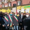 Il gonfalone di Giovinazzo in piazza a Bari per sostenere gli agricoltori