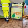 Raccolta rifiuti, al mercato giornaliero installato distributore buste