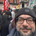 Nando Depalo in piazza a Bari con i lavoratori del settore telecomunicazioni