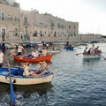Giovinazzo dal gozzo incanta i turisti