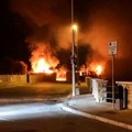 Incendio al Terrazzino, in fumo anche una Renault Kangoo: intervenuti i Vigili del Fuoco