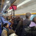 Disagi nel trasporto ferroviario sulla tratta adriatica: pendolari imbufaliti